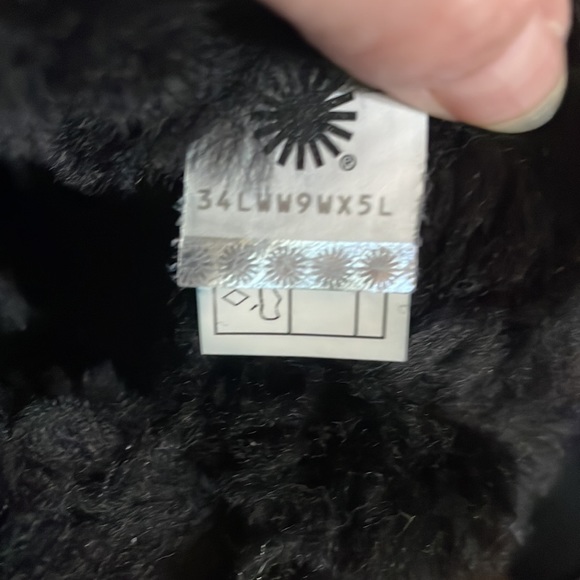 UGG Boots - Picture 12 of 13